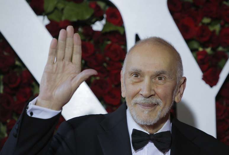 Frank Langella est&aacute; sendo investigado sobre ass&eacute;dio sexual em set da Netflix