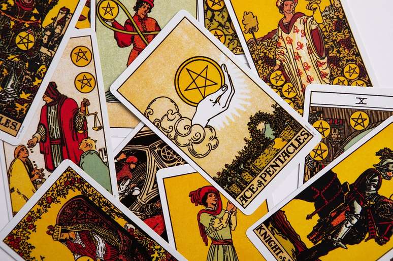 Arcanos do Tarot no Amor