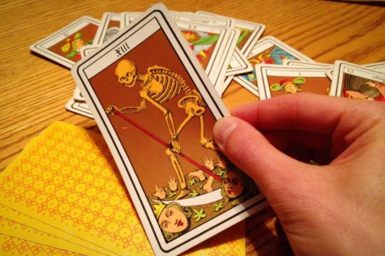 Tarot online e de GRAÇA: saiba o que as cartas podem dizer sobre a sua sorte  neste início de ano