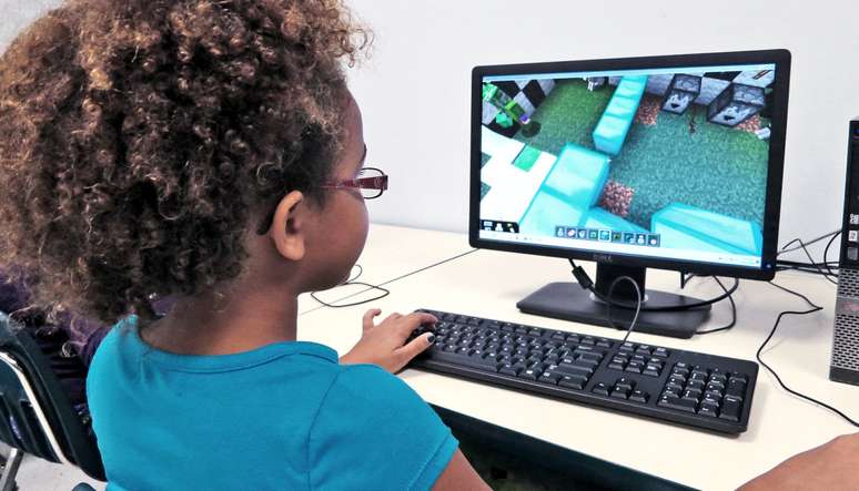 Minecraft estimula a imaginação dos pequenos
