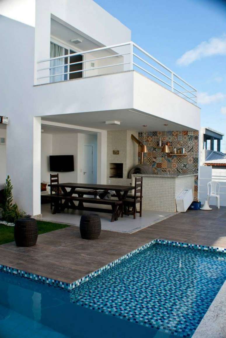 37. Ed&iacute;cula com psicina em L moderna &ndash; Foto WB Arquitetura