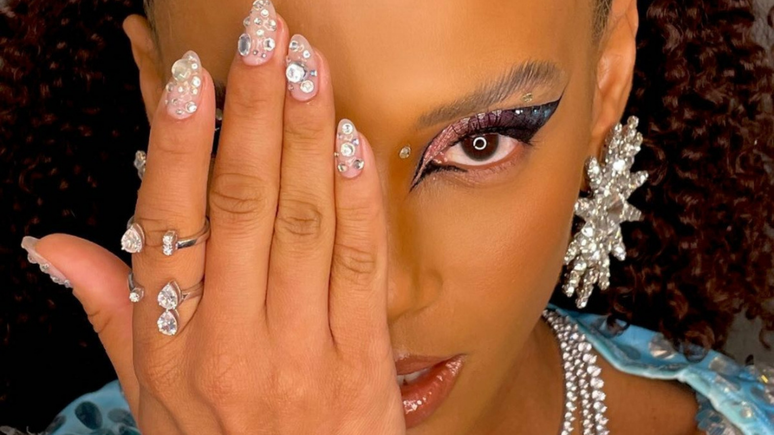 Ta&iacute;s Ara&uacute;jo 