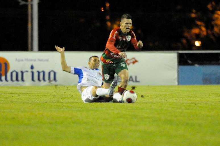 Bentão e Lusa terminaram em igualdade no placar no duelo em Sorocaba (Foto: Dorival Rosa/Portuguesa)