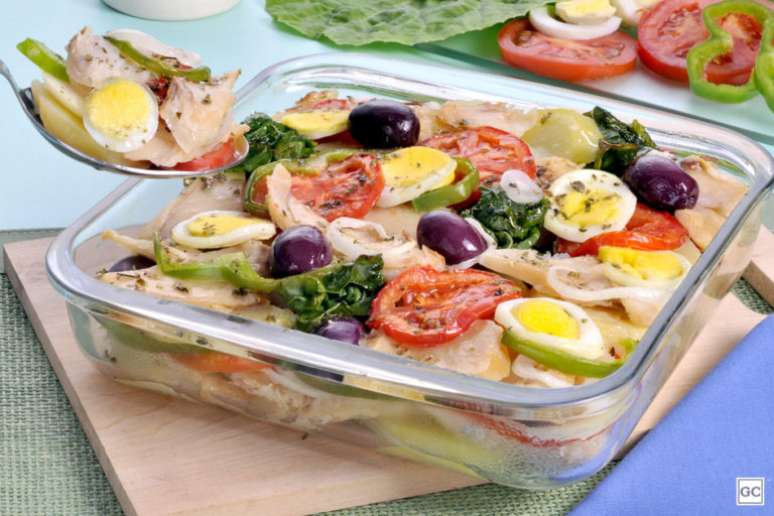 Bacalhoada tradicional – Foto: Guia da Cozinha