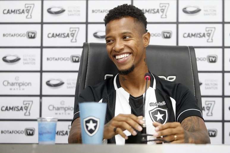 Tchê Tchê é reforço do Botafogo (Foto: Vítor Silva/Botafogo)