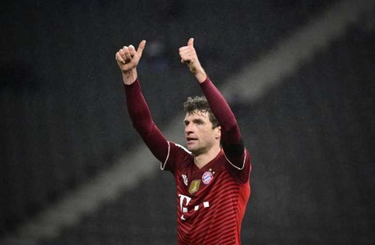 Müller deve seguir no Bayern de Munique (Foto: Tobias SCHWARZ / AFP)