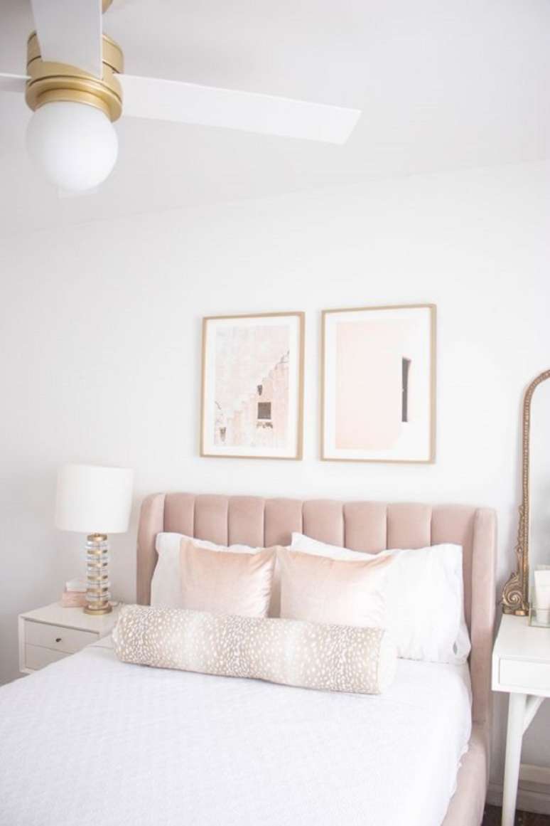 54. Cabeceira de cama estofada em tons de rose – Foto Teresa Caruso
