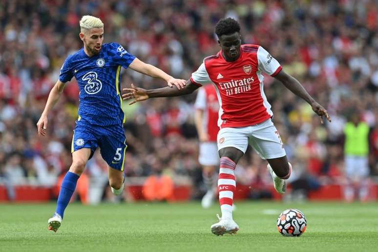 Chelsea e Arsenal fazem jogo atrasado da 25ª rodada do Inglês nesta quarta-feira (Foto: JUSTIN TALLIS / AFP)