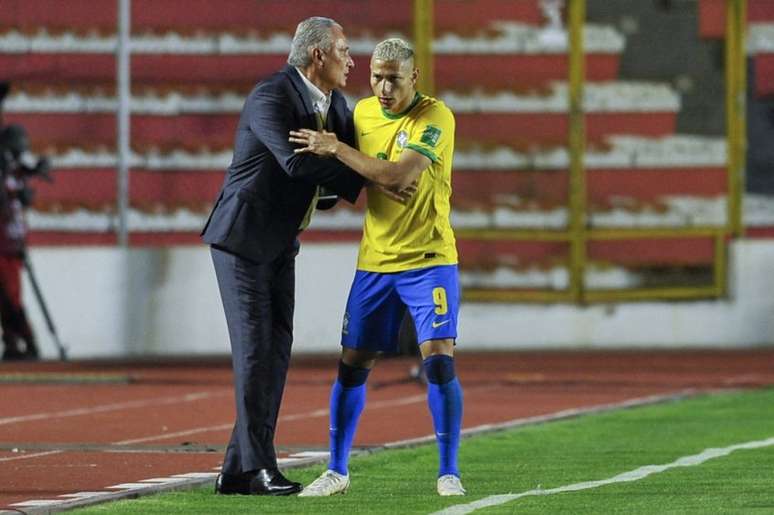 Pep Guardiola não é nome cotado na Seleção Brasileira (Foto: JORGE BERNAL / AFP)