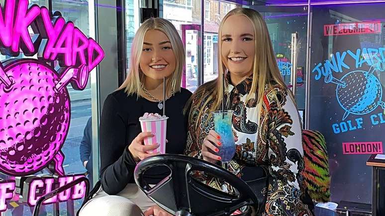 Ailish e Summer querem tranquilizar outros jovens com o problema