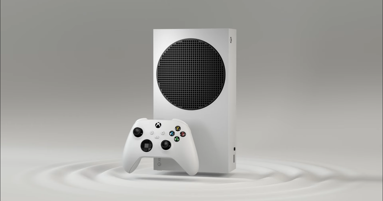 Se você quer jogar os lançamentos do momento e ainda assim não quer ultrapassar o orçamento de R$ 3000,00, talvez a melhor sugestão seja adquirir um Xbox Series S, a versão mais econômica do atual console da Microsoft (imagem: Microsoft/Divulgação)