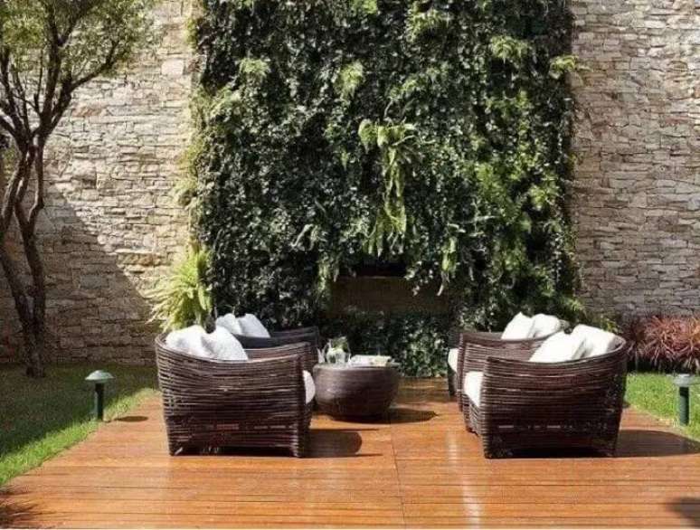 4. O jardim vertical externo pode ter a propor&ccedil;&atilde;o ideal para o espa&ccedil;o dispon&iacute;vel. Fonte: Deborah Roig