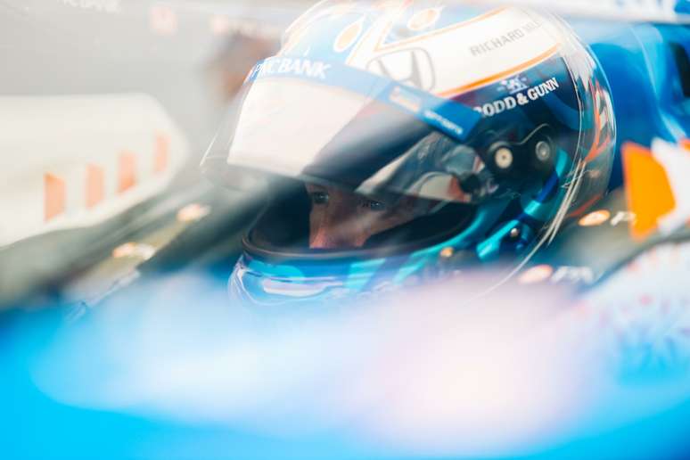 Scott Dixon foi o mais rápido no primeiro dia de testes da Indy 500 