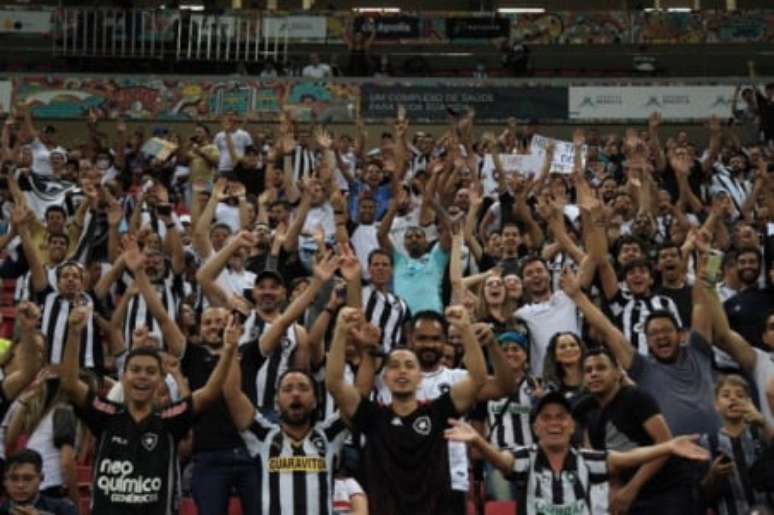 Botafoguenses encheram o Mané Brasília e acompanharam a vitória contra o Ceilândia (Foto: Vítor Silva/Botafogo)