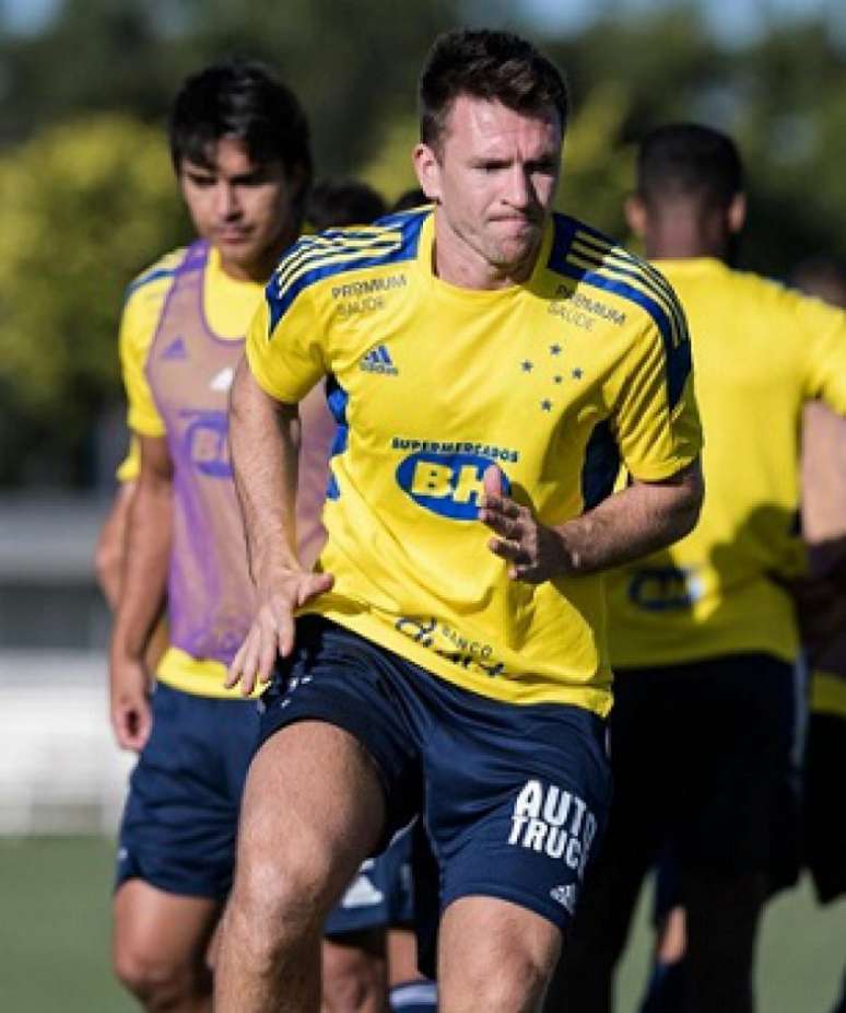 Brock está em sua segunda temporada com a camisa celeste-(Gustavo Aleixo/Cruzeiro)