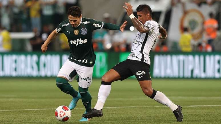 Palmeiras vence dérbi contra Corinthians no Paulistão