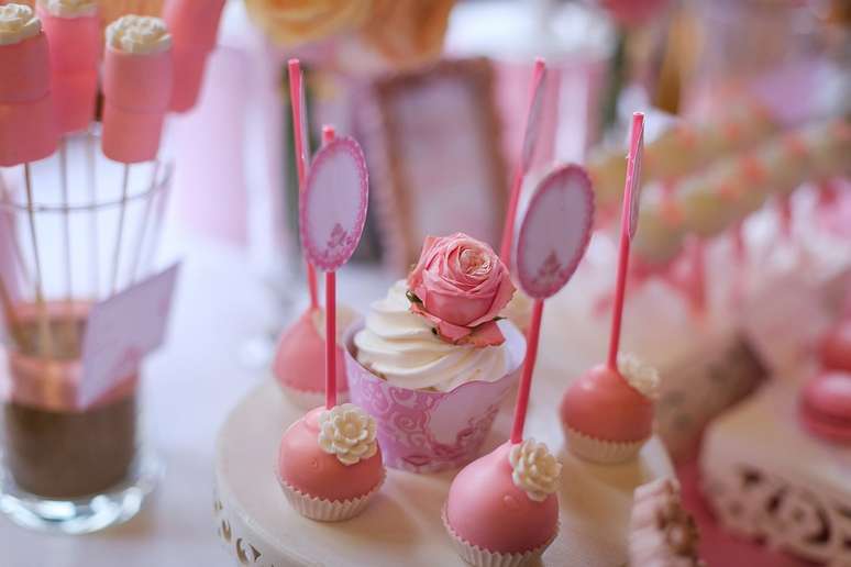 Decora&ccedil;&otilde;es de mesa &ndash; Foto: Shutterstock