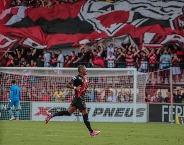 Atlético-GO sofreu goleada por 4 a 0 na última rodada do Brasileiro (Foto: Bruno Corsino/ACG)