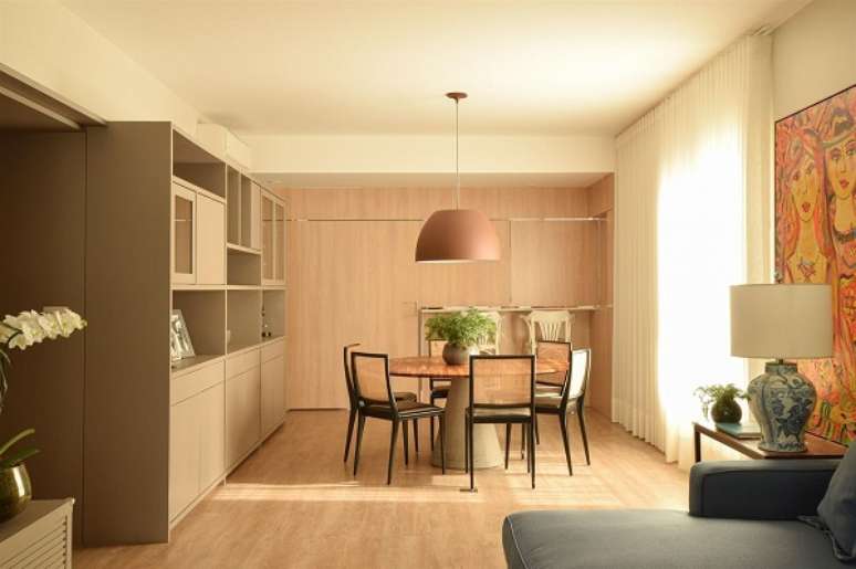 43. Vaso pequeno na sala de jantar moderna &ndash; Foto Am Studio Arquitetura