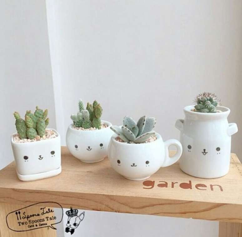 8. Vasos charmosos para mini cactos na decoração de casa – Foto Two Spoons Tale