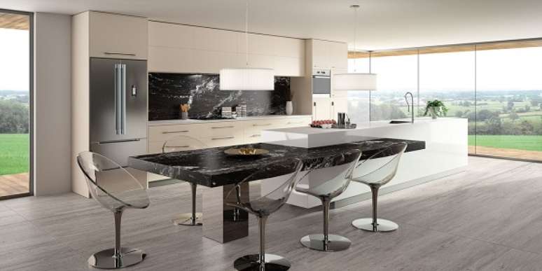 51. Pedra para cozinha com mesa de granito preta &ndash; Foto Cosentino
