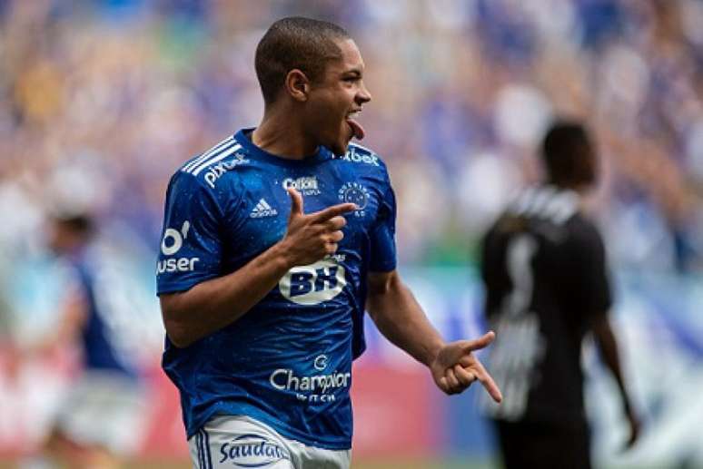 A saída deVitor Roque do Cruzeiro ainda gera atritos entre o clube e o seu agente, André Cury (Staff Images/Cruzeiro)