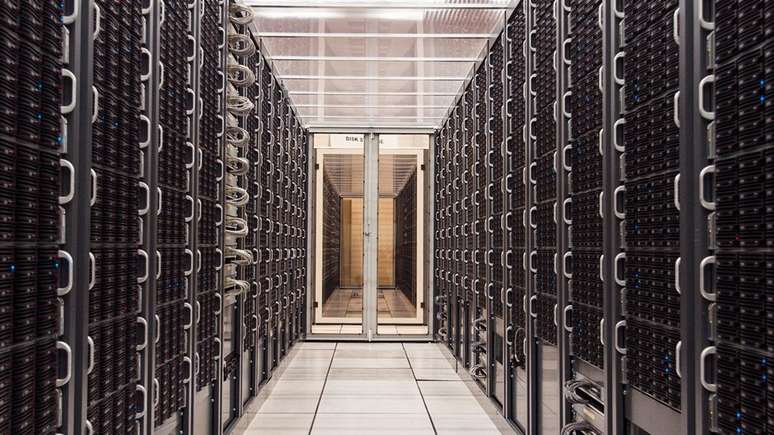 O software do LHC foi atualizado para permitir que ele analise os dados a uma taxa de 30 milh&otilde;es de vezes por segundo