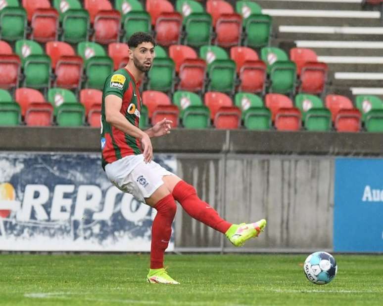 Leo Andrade ganha destaque entre os zagueiros brasileiros na Liga Portugal