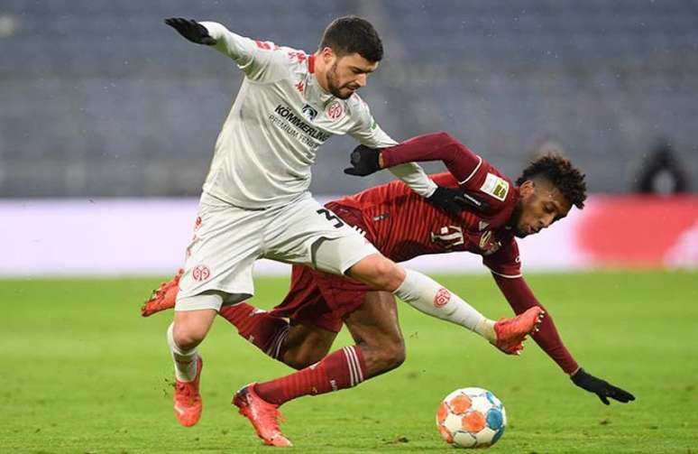 Bayern de Munique venceu o Mainz 05 por 2 a 1 no primeiro turno do Alemão (Foto: Christof STACHE / AFP)