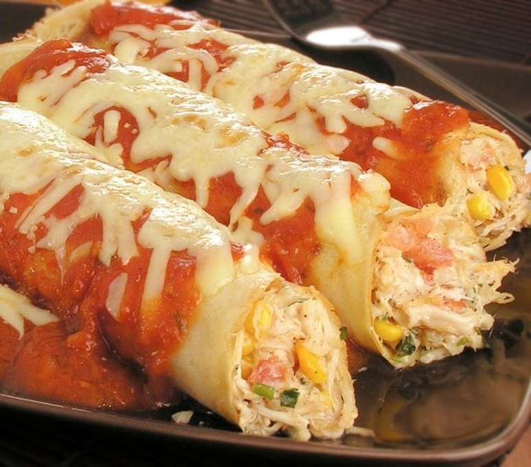 Panqueca de frango (Reprodu&ccedil;&atilde;o / Guia da Cozinha)