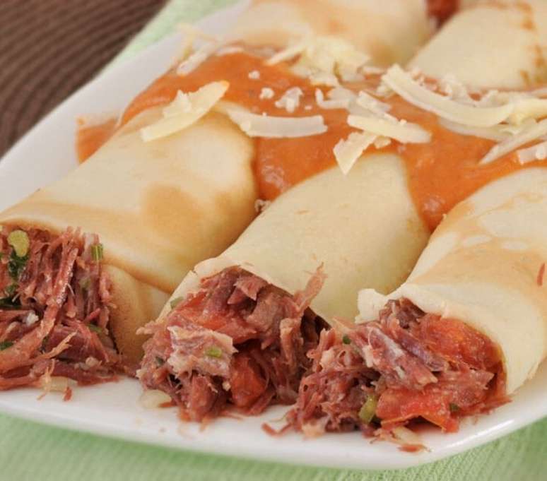 Panqueca de carne seca (Reprodu&ccedil;&atilde;o / Guia da Cozinha)