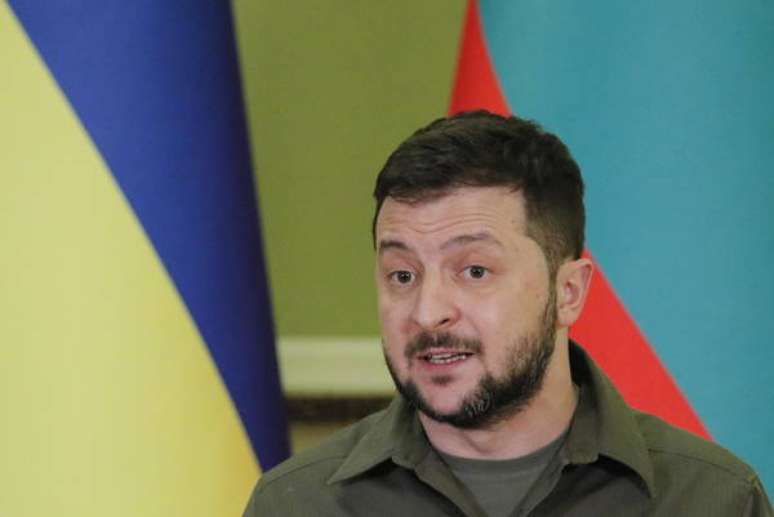 'Risco de encerrar diálogo com Rússia é muito alto', diz Zelensky