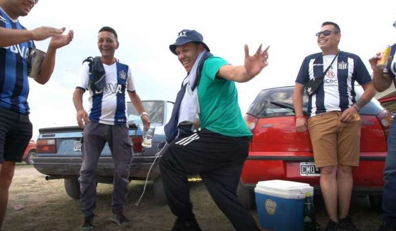 Torcedores do Talleres prometem boa recepção à torcida do Flamengo em Córdoba (Foto: Reprodução/La Voz)