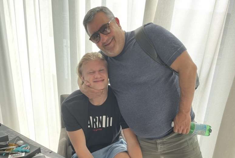 Grande empresário no mundo do futebol, Mino Raiola era agente de Erling Haaland (Foto: Reprodução / Twitter)