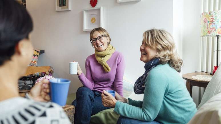 Um café com amigos pode ser um daqueles momentos em que o tempo passa voando