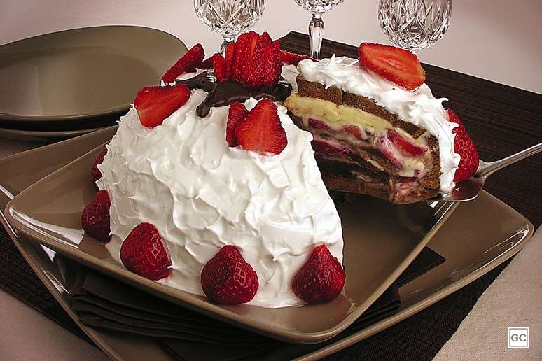 Merengue trufado &ndash; Foto: Guia da Cozinha