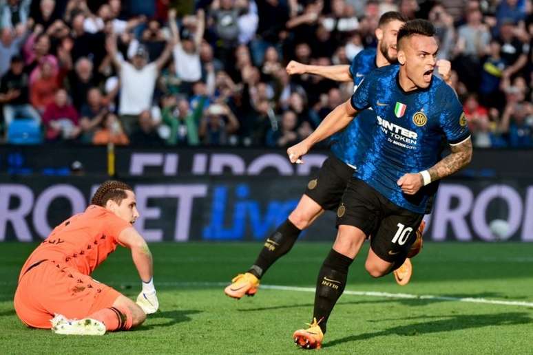 Lautaro Martínez faz grande temporada com a camisa da Inter de Milão (Foto: MIGUEL MEDINA / AFP)