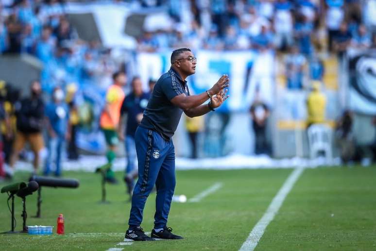 Treinador alcançou sua terceira vitória na Série B (Foto: Lucas Uebel/Grêmio)