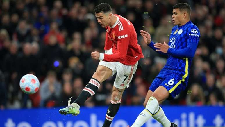 Manchester United confia em Cristiano Ronaldo para superar o Brentford (Foto: LINDSEY PARNABY / AFP)