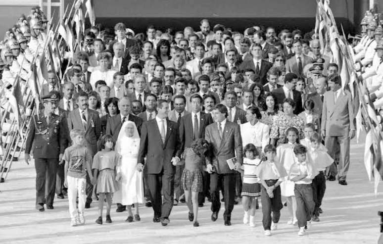 Senna e Collor na "Descida da Rampa" em Brasília em algum dia de dezembro de 1990...