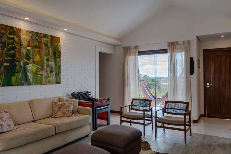 3. Ao todo a casa conta com uma &aacute;rea de 98 m&sup2;. Foto: NeoSolar