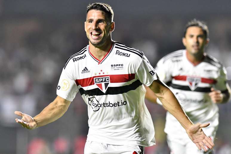 Líder em campo! Acompanhe o clássico São Paulo x Santos