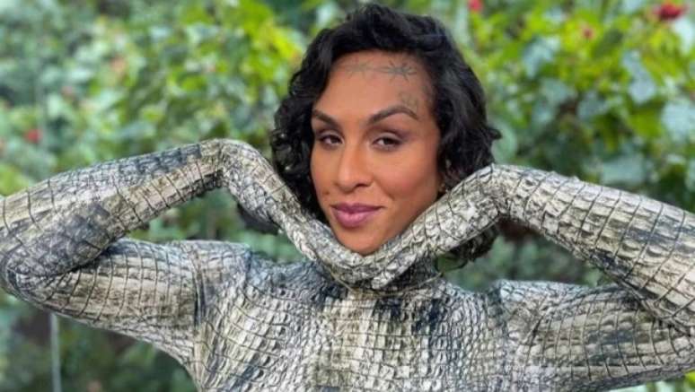 Nesta segunda-feira, 2, a cantora Linn da Quebrada usou as redes sociais para comentar falas transfóbicas feitas pelo humorista Nego Di.