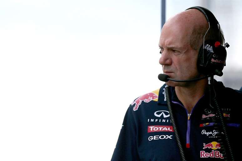 Adrian Newey repensou encerrar a parceria com a Red Bull por causa dos motores Renault 