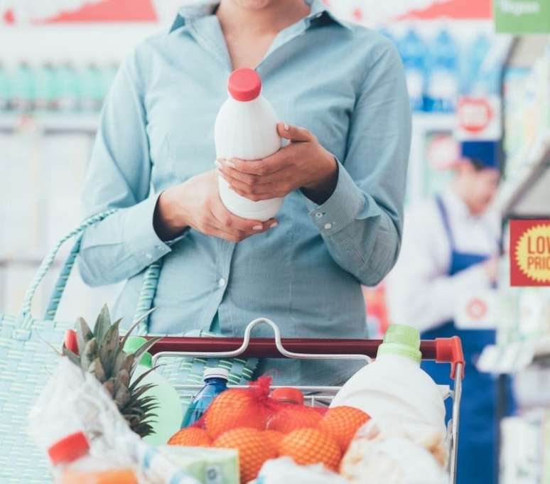 Para facilitar a leitura do r&oacute;tulo, voc&ecirc; pode utilizar um produto de outra marca para compara&ccedil;&atilde;o 