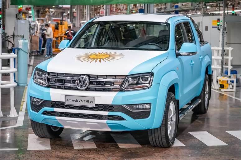 Atual geração da Amarok ganhará novidades na Argentina