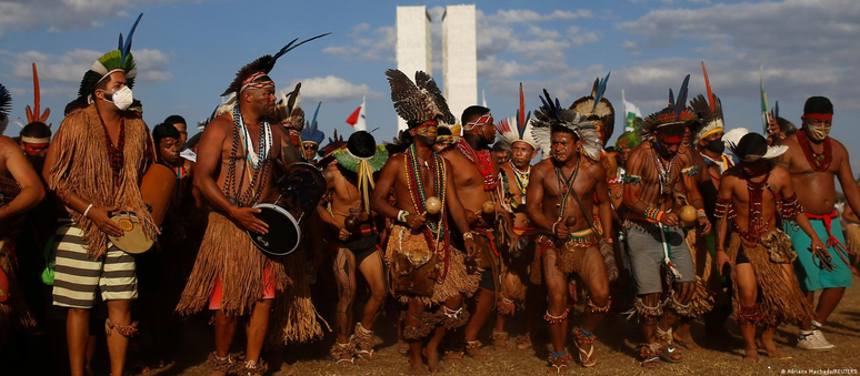 Povos Yanomami sofrem há mais de 100 anos