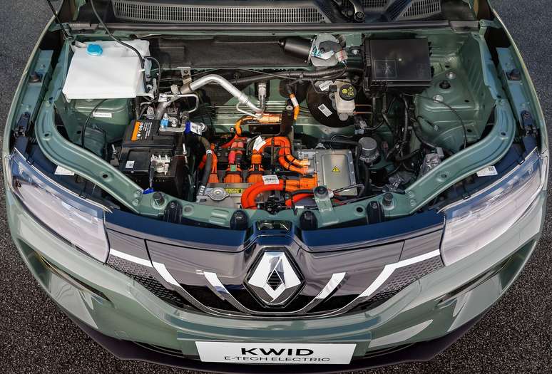 Renault Kwid E-Tech: motor elétrico de 48 kW ou 65 cavalos.