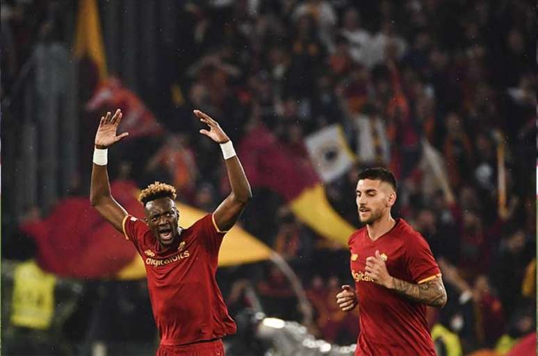 Roma está na final da Conference League (Foto: Isabella BONOTTO / AFP)