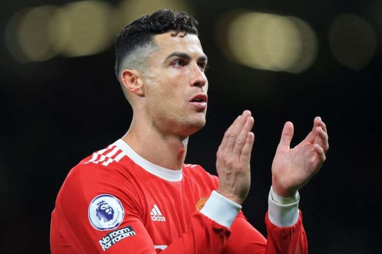 Cristiano Ronaldo deve seguir no Manchester United (Foto: LINDSEY PARNABY / AFP)